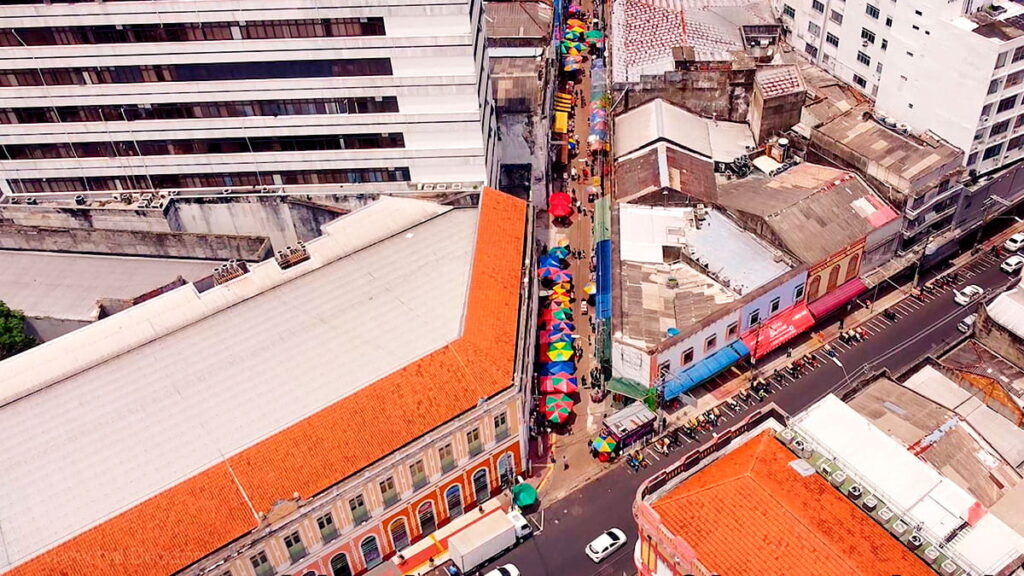 Imagens aéreas da Rua Marechal Deodoro em 4k UHD