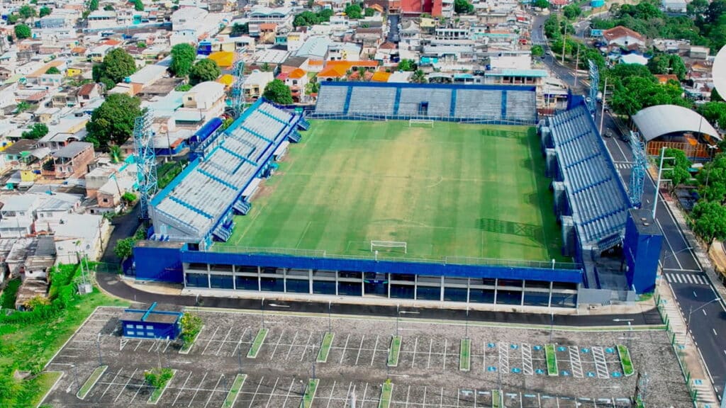 Estádio Ismael Benigno (da Colina) no bairro São raimundo
